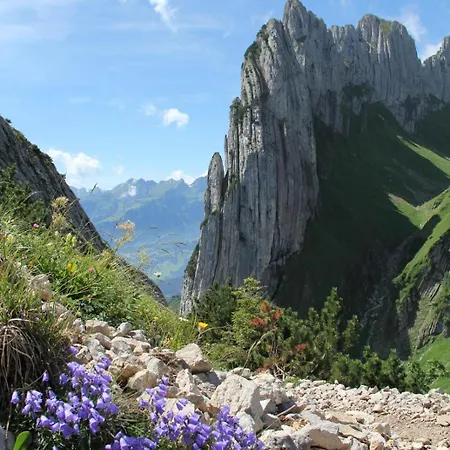 Appartement Charming Retreat For Nature Lovers Near Saxerluecke *